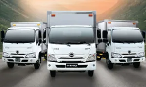 'Xe tải xanh' XZU Euro 5 của Hino Motors Việt Nam ra mắt